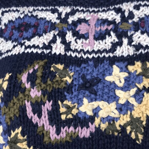 Jennifer Reed hand knitted navy & floral boxy sweater size small petite - Picture 10 of 10